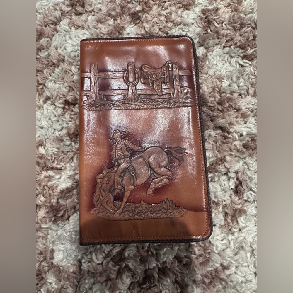 Cowboy genuine antique men’s checkbook/wallet